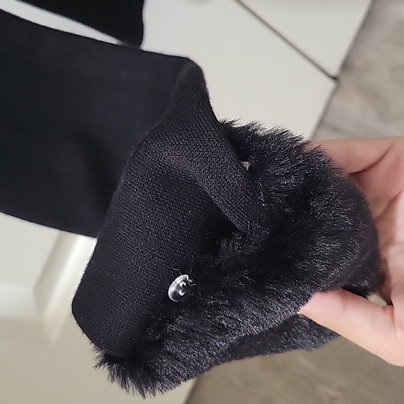 Sweater - Picture 2 of 3